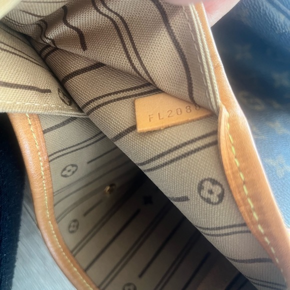 Authentic Louis Vuitton nevefull gm - Picture 11 of 15